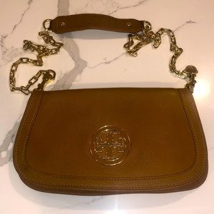 Tory Burch tan and gold crossbody!